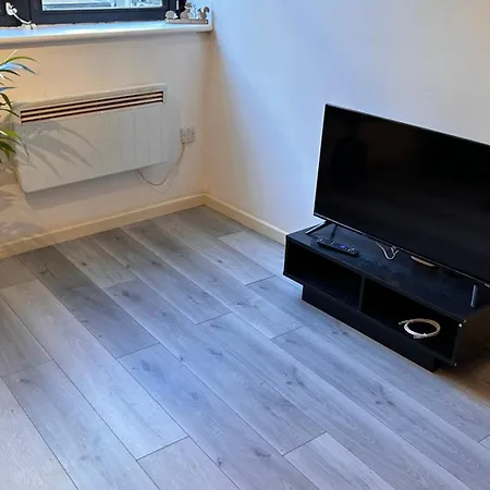 1 Bed Flat - Perfect For Short